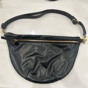 Clare V Grande Fanny in black